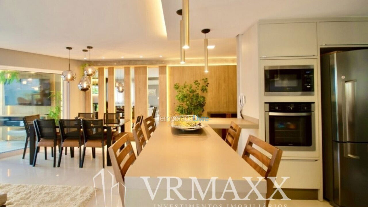Apartamento para alquiler de vacaciones em Bombinhas (Praia de Bombas)