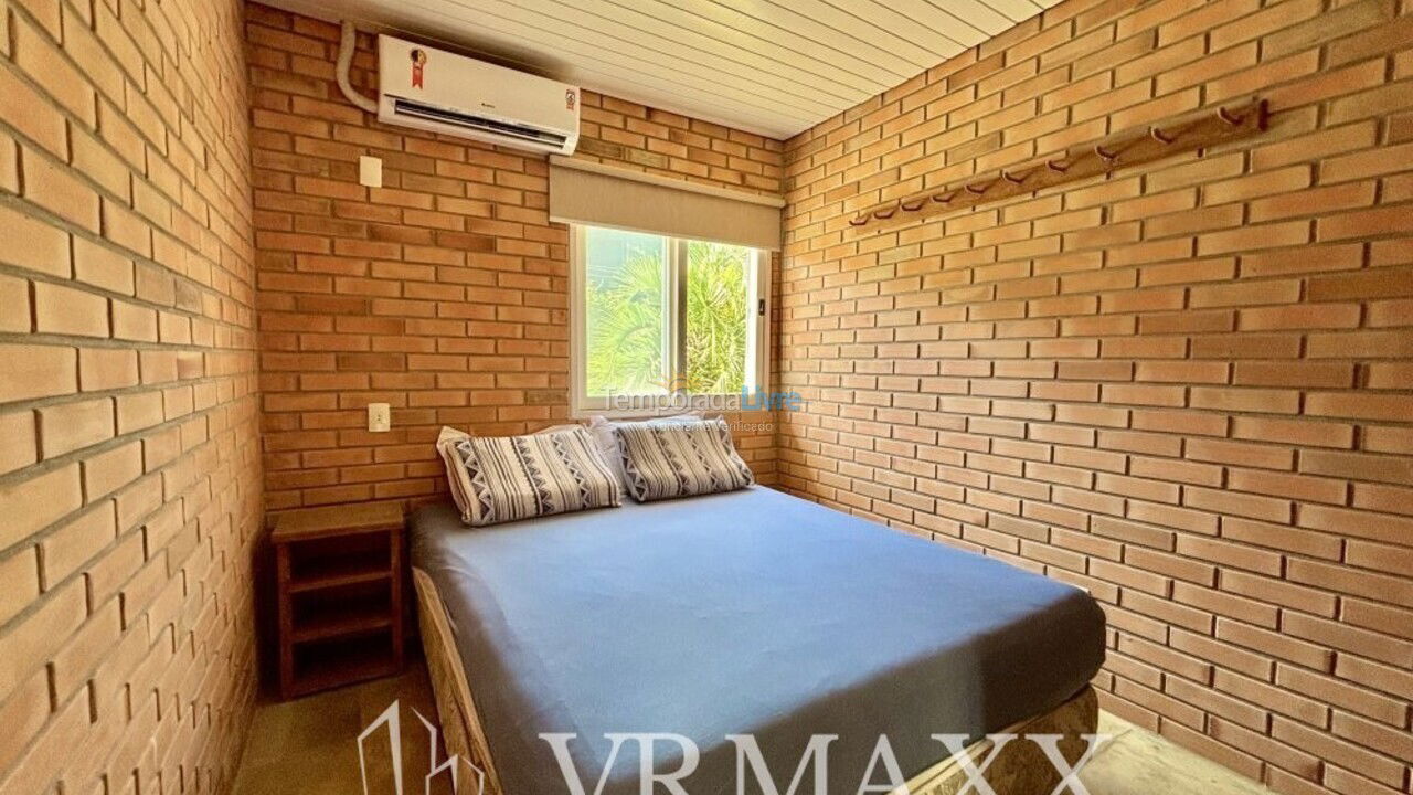 House for vacation rental in Bombinhas (Canto Grande)