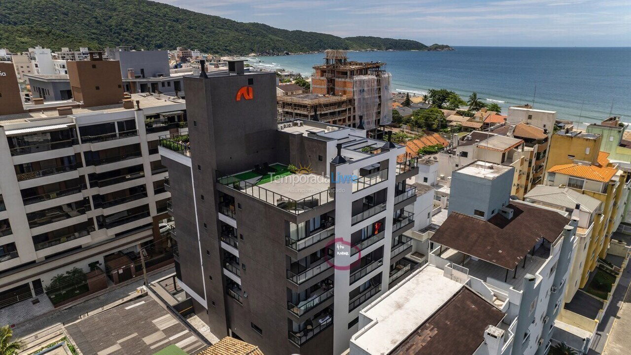 Apartment for vacation rental in Bombinhas (Praia de Bombas)