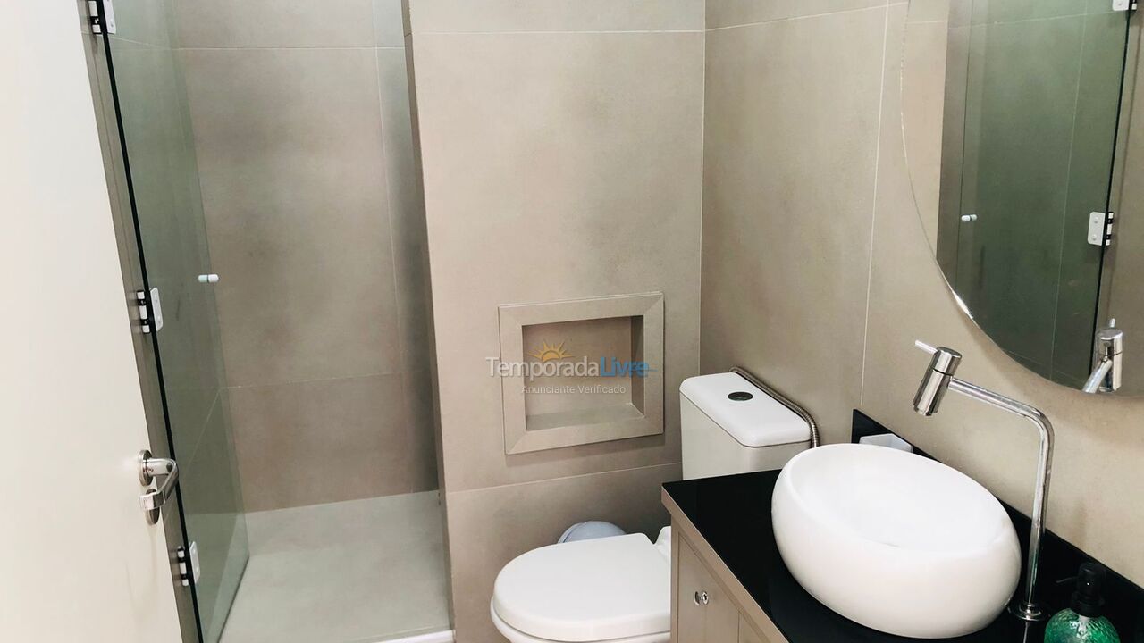 Casa para aluguel de temporada em Bombinhas (Praia de Bombas)