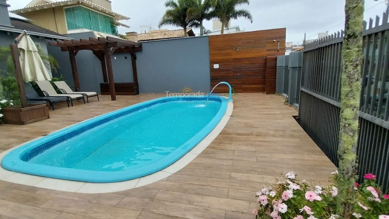 Casa para alquiler de vacaciones em Bombinhas (Canto Grande)