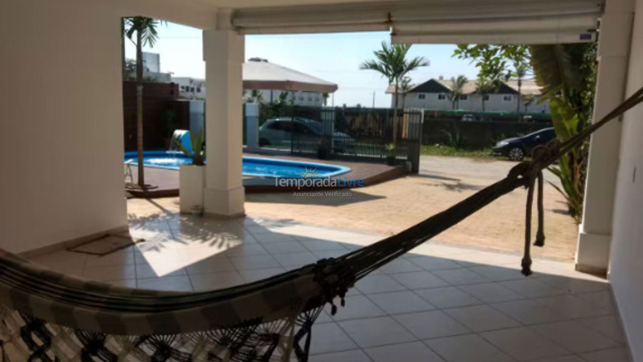 Casa para alquiler de vacaciones em Bombinhas (Canto Grande)