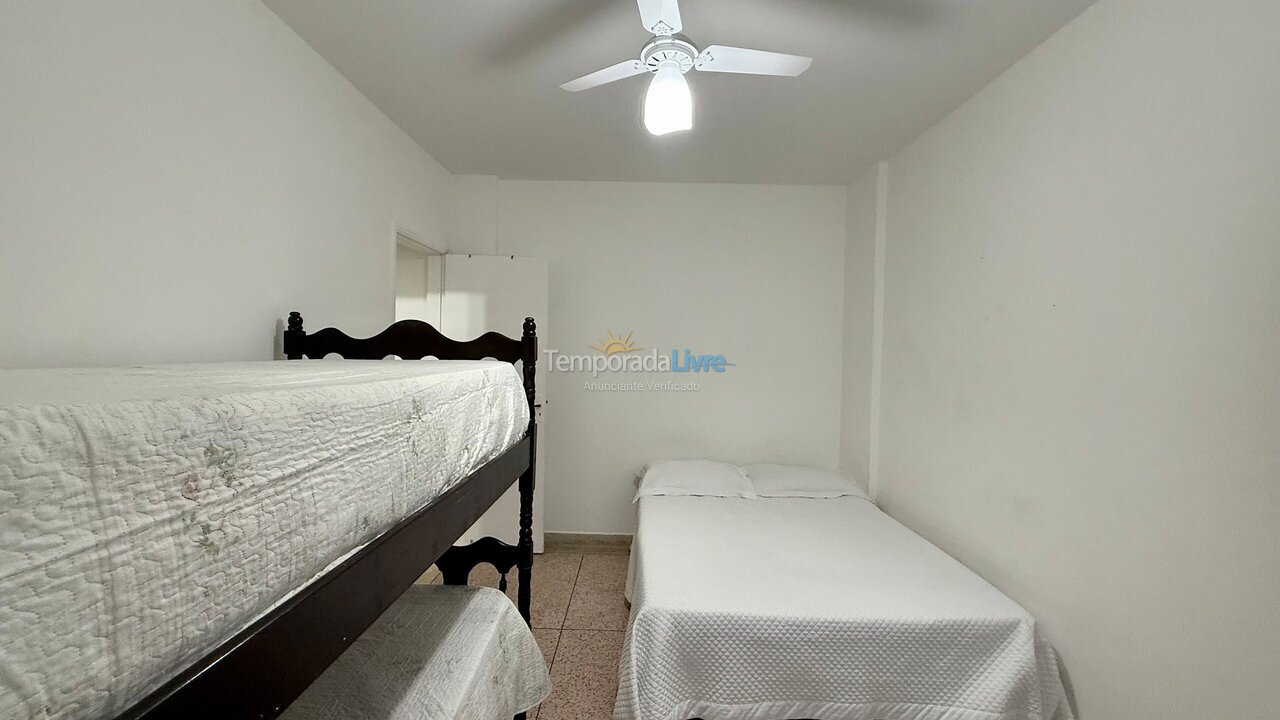 Apartamento para aluguel de temporada em Praia Grande (Praia do Caiçara)