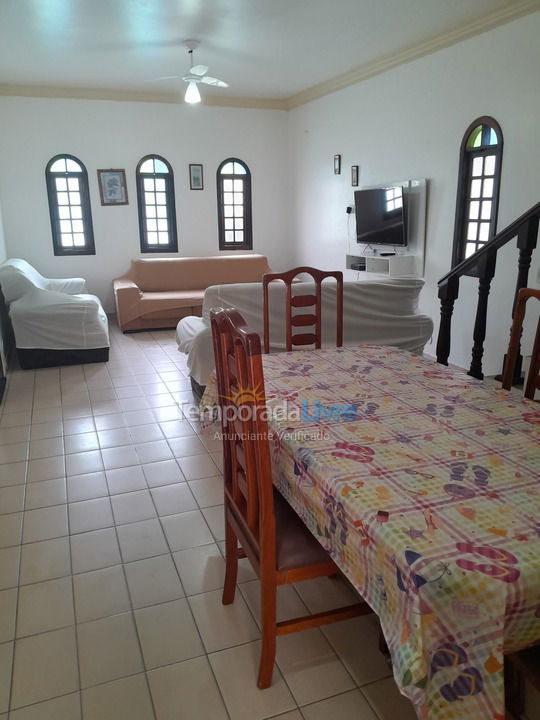 Casa para aluguel de temporada em Bertioga (Praia de Guaratuba)