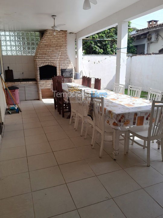 Casa para aluguel de temporada em Bertioga (Praia de Guaratuba)