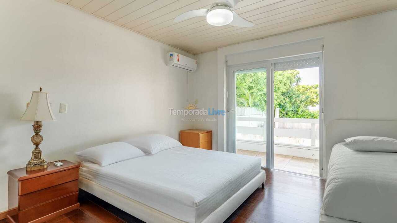 Casa para alquiler de vacaciones em Florianopolis (Jurerê Internacional)