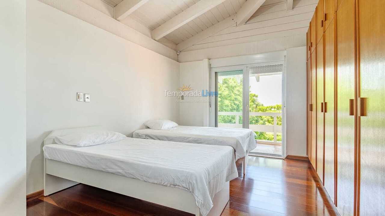 Casa para alquiler de vacaciones em Florianopolis (Jurerê Internacional)