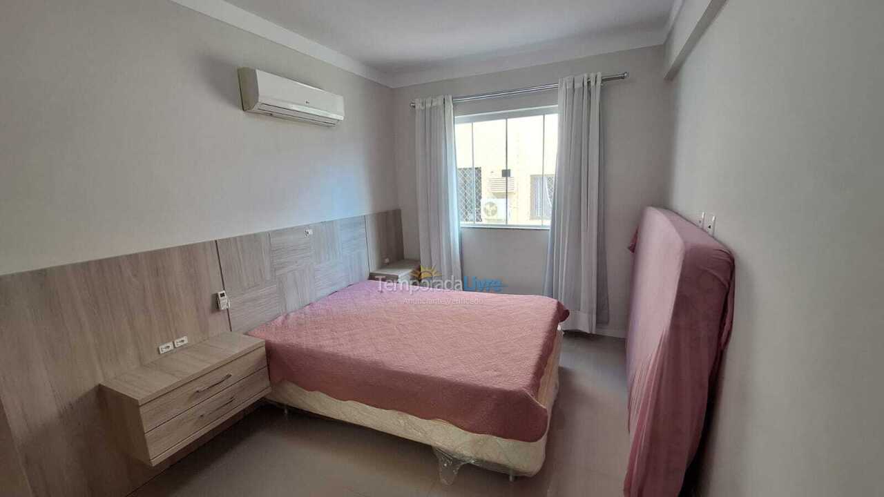 Apartamento para alquiler de vacaciones em Bombinhas (Praia de Bombas)