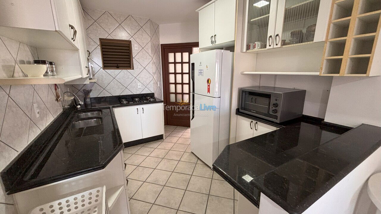 Apartamento para alquiler de vacaciones em Bombinhas (Praia de Bombas)