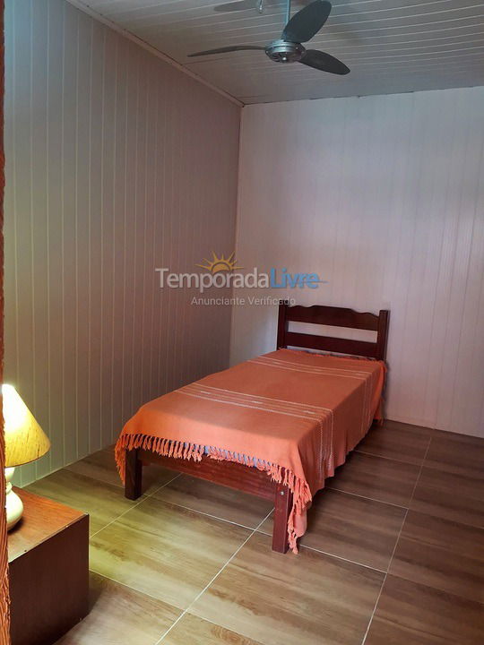 Casa para aluguel de temporada em Angra dos Reis (Praia da Guariba)