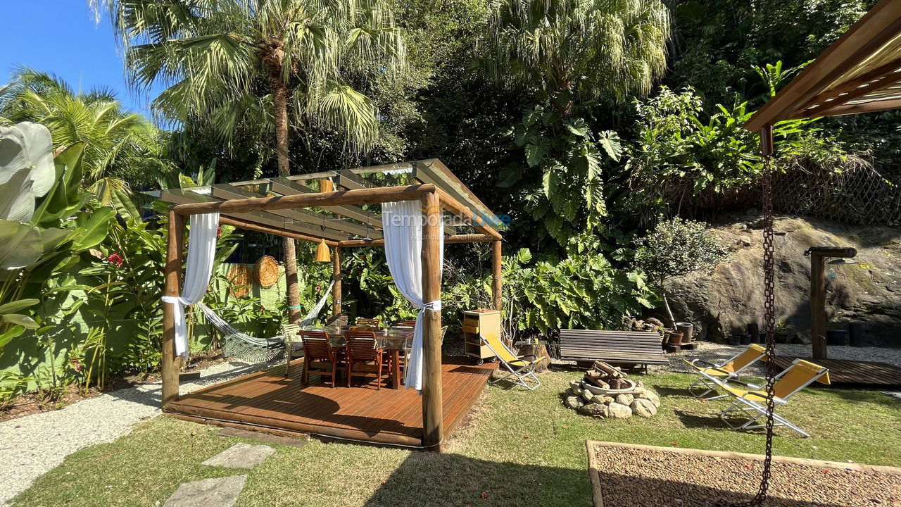 Casa para aluguel de temporada em São Sebastião (Camburi)