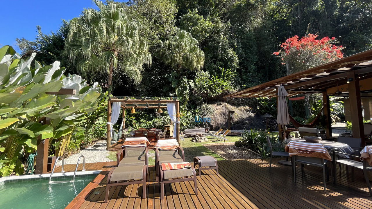 Casa para aluguel de temporada em São Sebastião (Camburi)