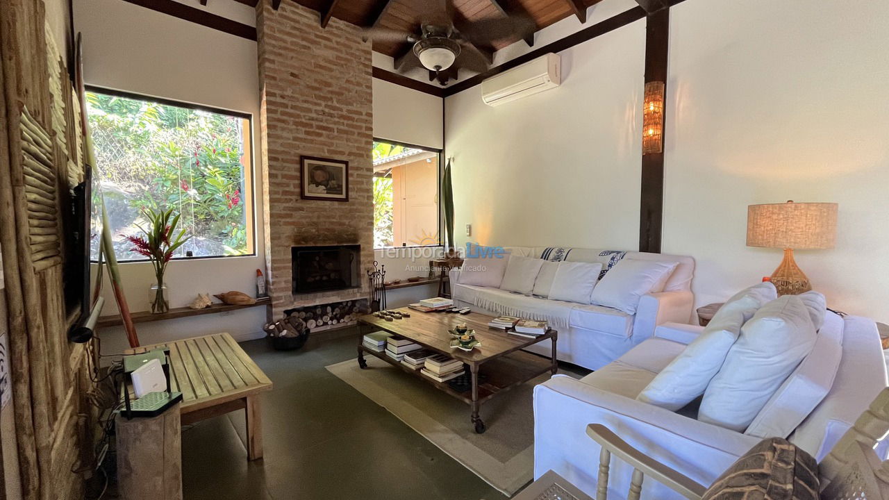 Casa para aluguel de temporada em São Sebastião (Camburi)