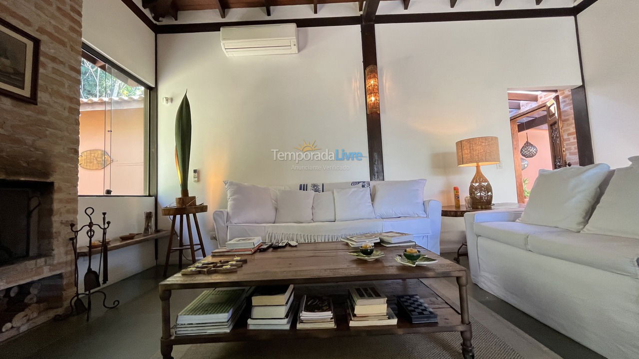 Casa para aluguel de temporada em São Sebastião (Camburi)