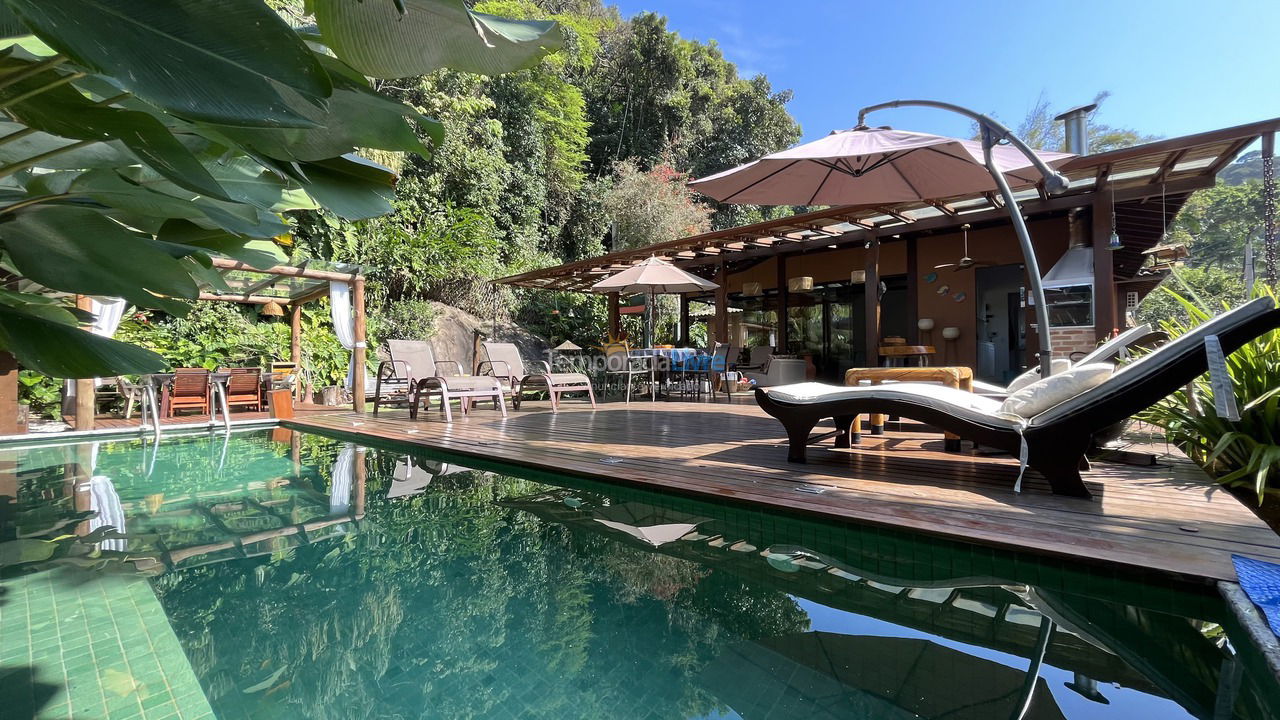 Casa para aluguel de temporada em São Sebastião (Camburi)