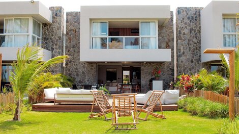 House - Milagres with Pool by the Sea