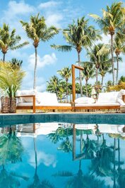 House - Milagres with Pool by the Sea
