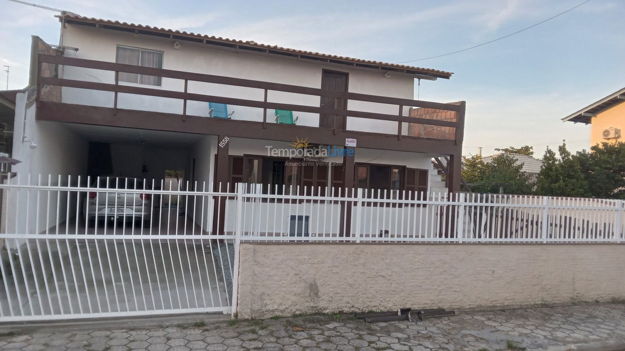 Casa para alquiler de vacaciones em São Francisco do Sul (Enseada)