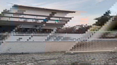 ¡Gran casa! con 3 habitaciones en São Francisco do Sul en Enseada.