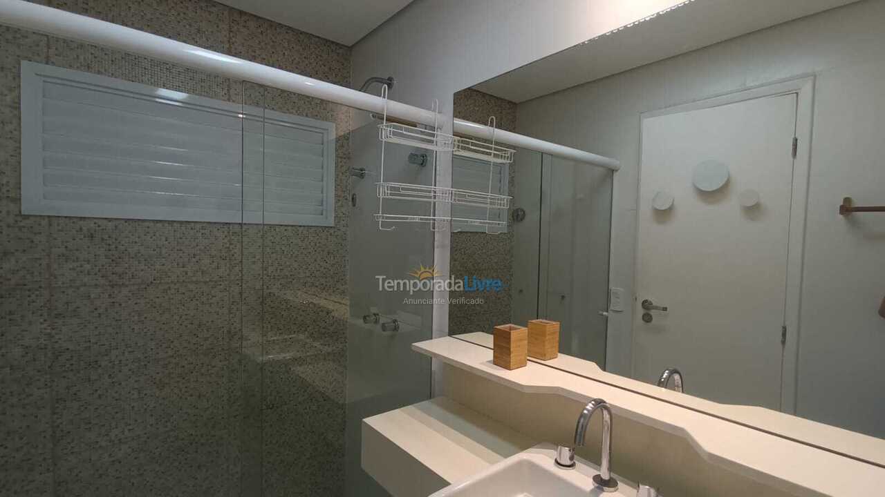 Apartamento para aluguel de temporada em São Sebastião (Camburizinho)