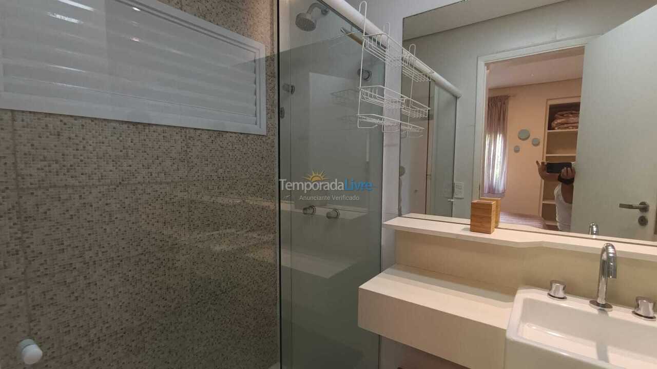 Apartamento para aluguel de temporada em São Sebastião (Camburizinho)