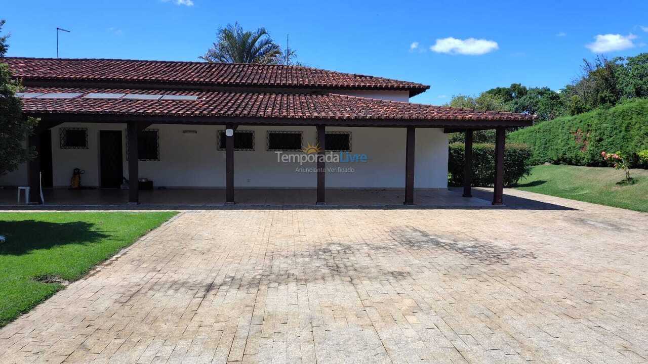 Chácara / sítio para aluguel de temporada em Espírito Santo do Pinhal (Residencial Recanto do Agreste)