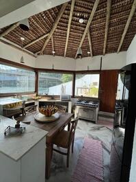 Excelente Casa no Quebra-Mar / Barra da Tijuca / Joá