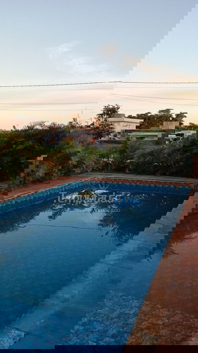Casa para alquiler de vacaciones em Pardinho (Ninho Verde 2)