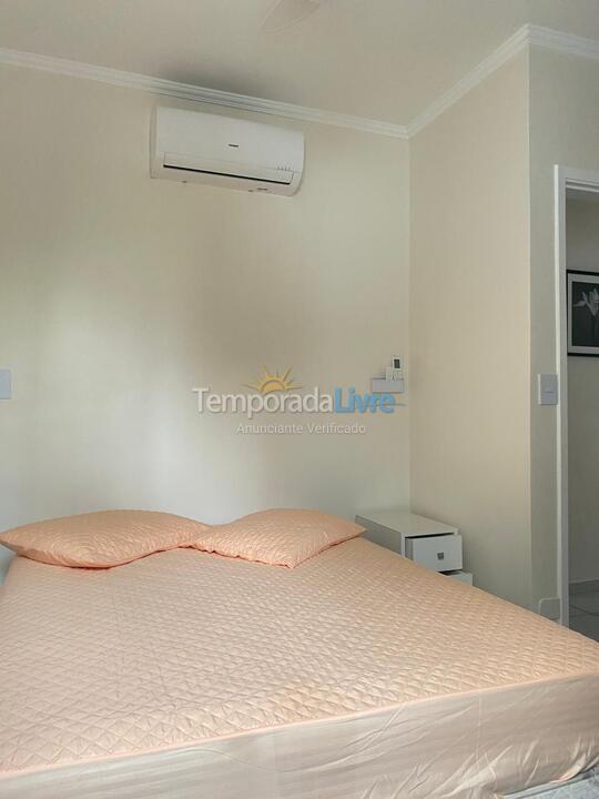Apartment for vacation rental in Guarujá (Pitangueiras)