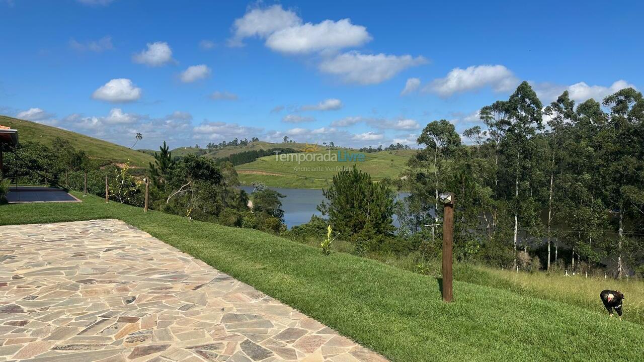 House for vacation rental in Igaratá (Bairro Alto)
