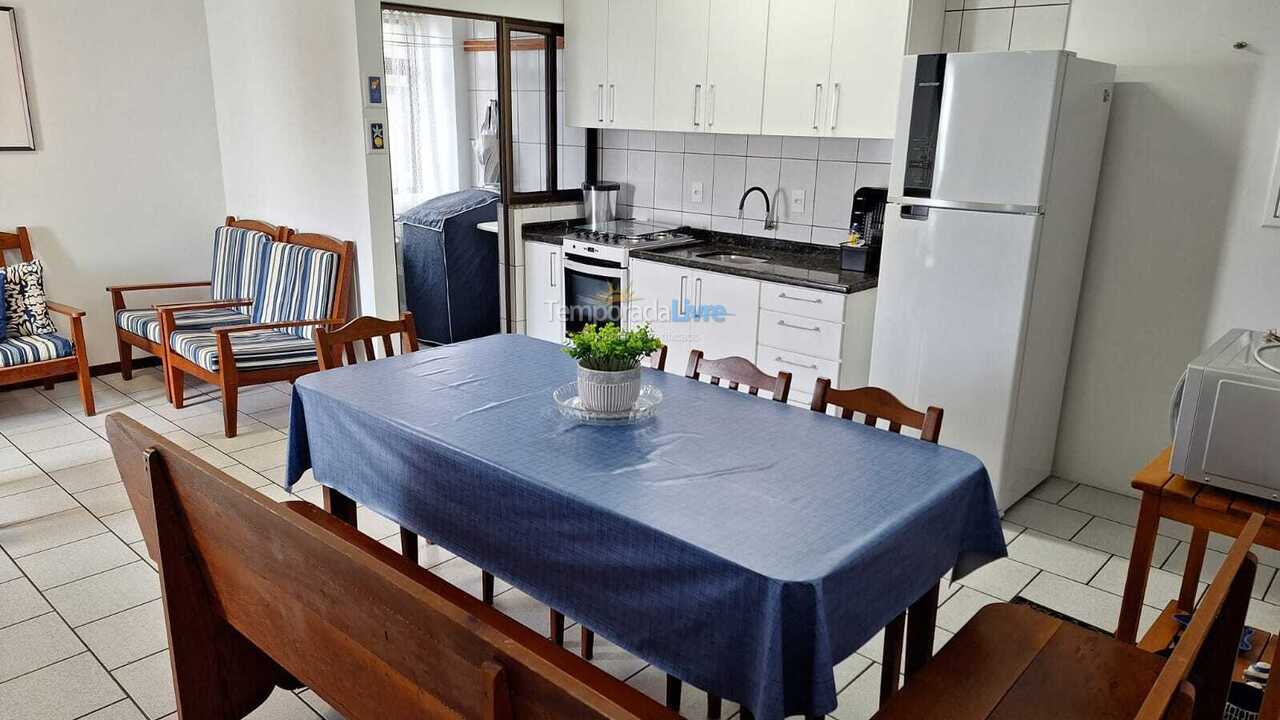 Apartamento para alquiler de vacaciones em Bombinhas (Praia de Bombas)