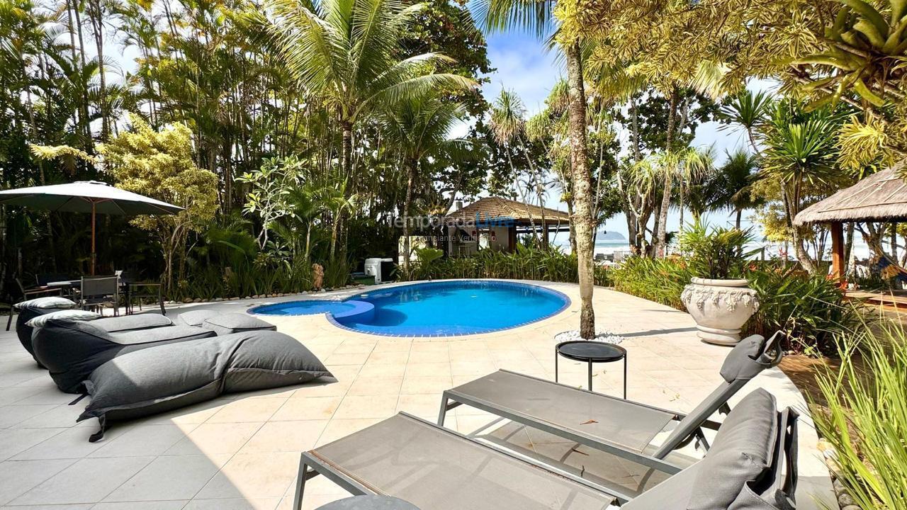 Casa para aluguel de temporada em São Sebastião (Praia da Baleia)