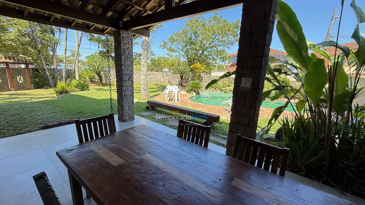 House for vacation rental in Ubatuba (Praia Grande)