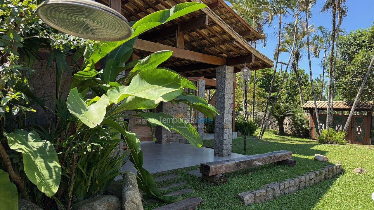House for vacation rental in Ubatuba (Praia Grande)