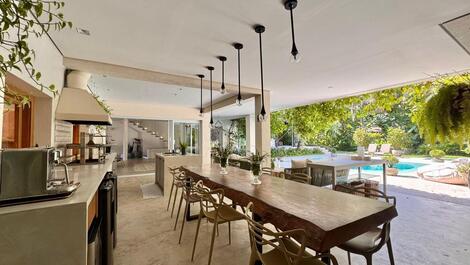 Casa en condominio en alquiler (Praia da Baleia)