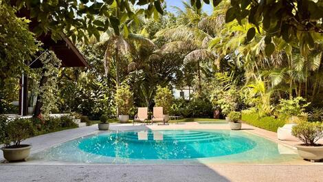Casa en condominio en alquiler (Praia da Baleia)
