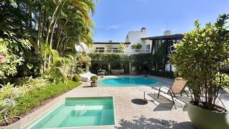 Casa en condominio en alquiler (Praia da Baleia)