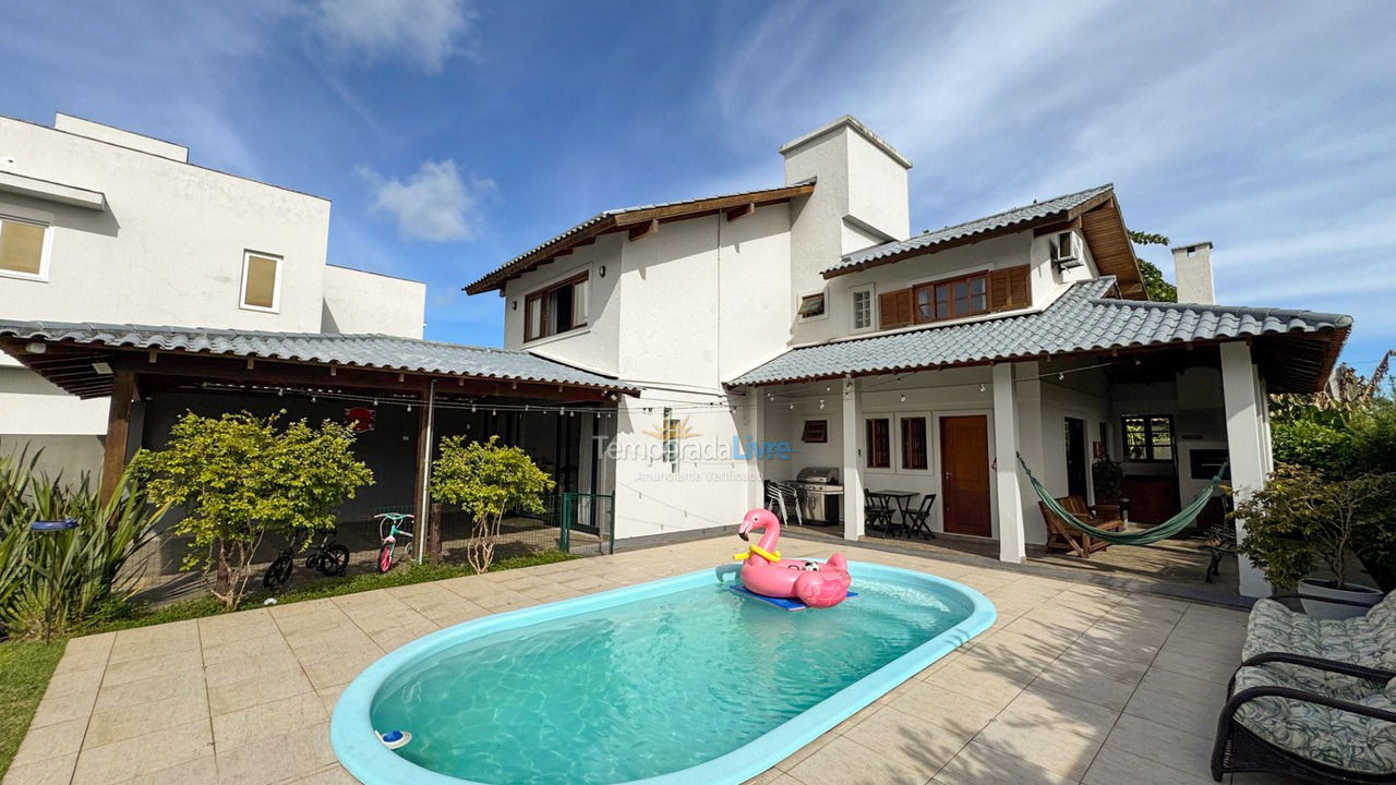 House for vacation rental in Florianópolis (Jurere Tradicional)