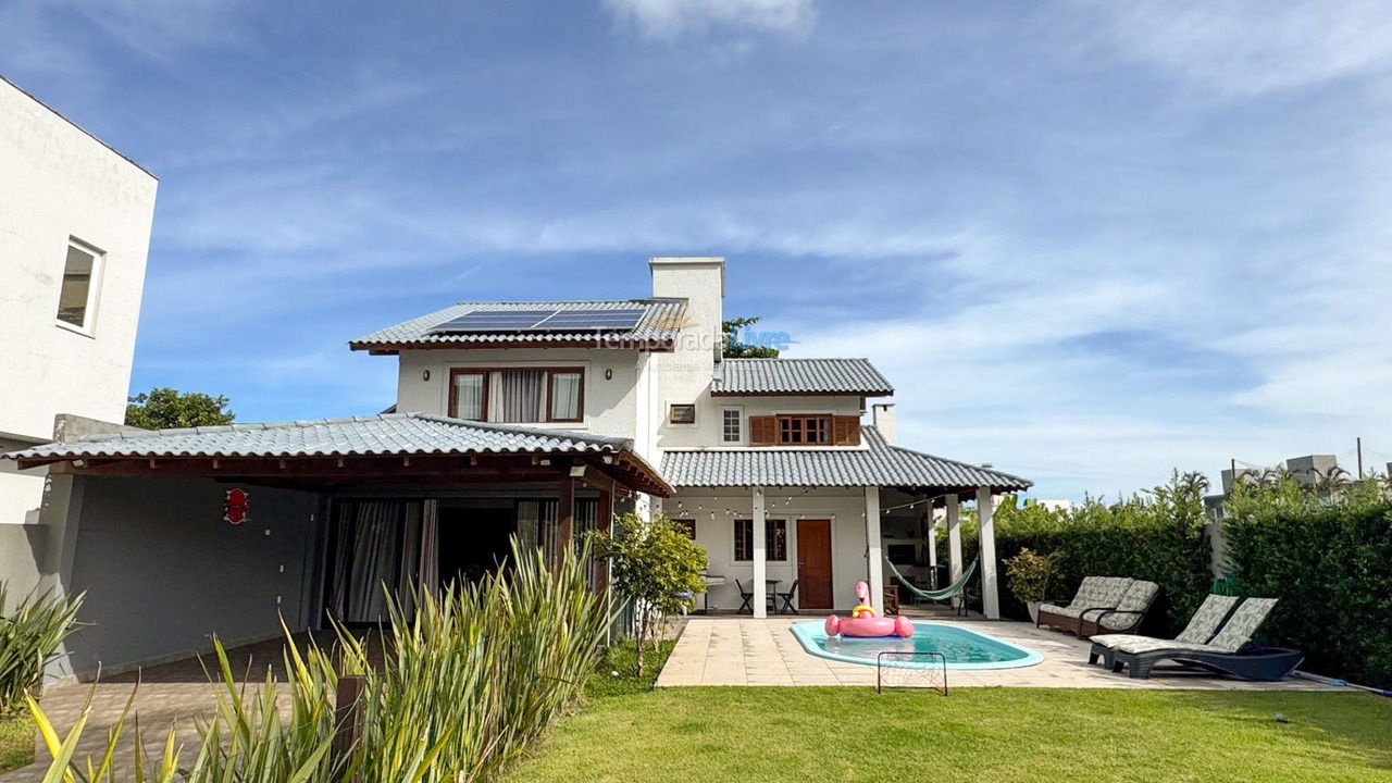 House for vacation rental in Florianópolis (Jurere Tradicional)