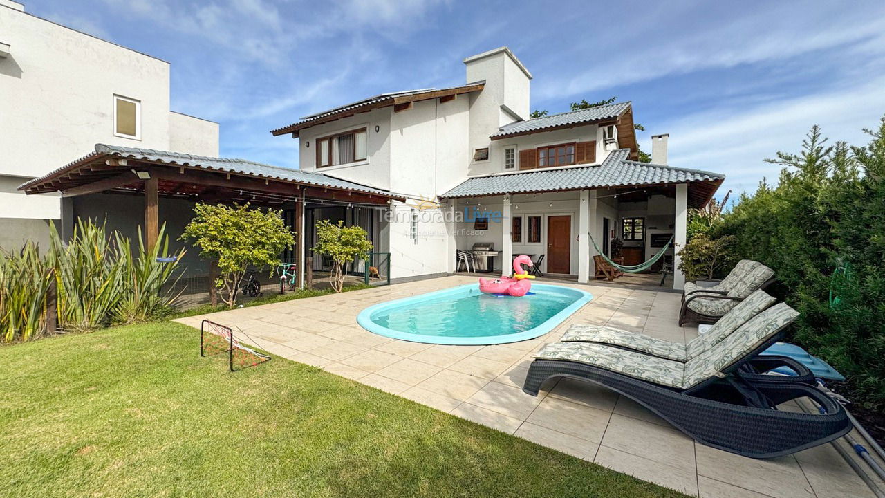 House for vacation rental in Florianópolis (Jurere Tradicional)