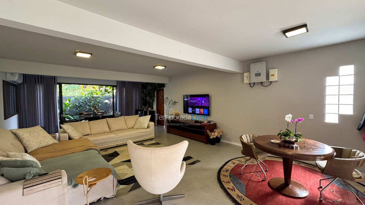 House for vacation rental in Florianópolis (Jurere Tradicional)