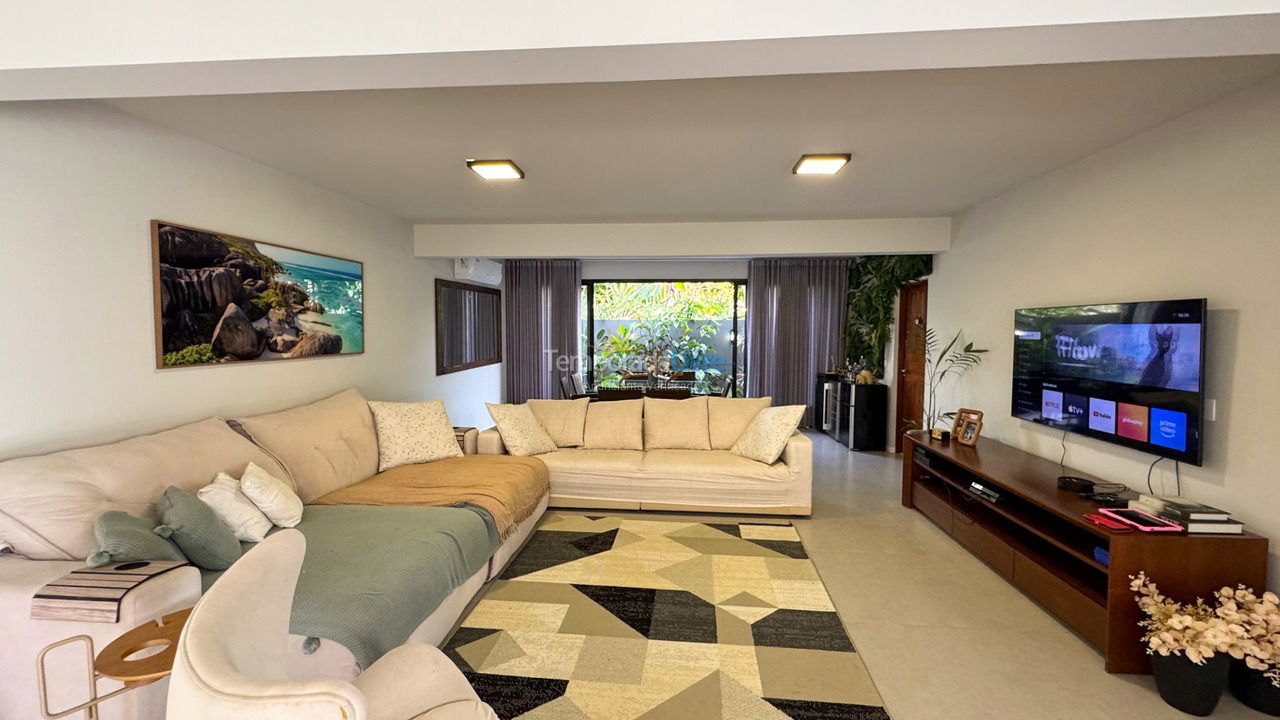 House for vacation rental in Florianópolis (Jurere Tradicional)