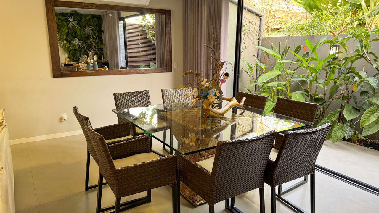 House for vacation rental in Florianópolis (Jurere Tradicional)