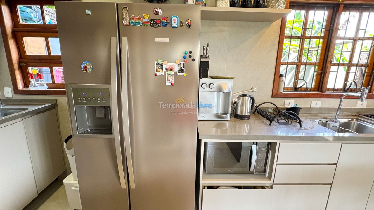 House for vacation rental in Florianópolis (Jurere Tradicional)