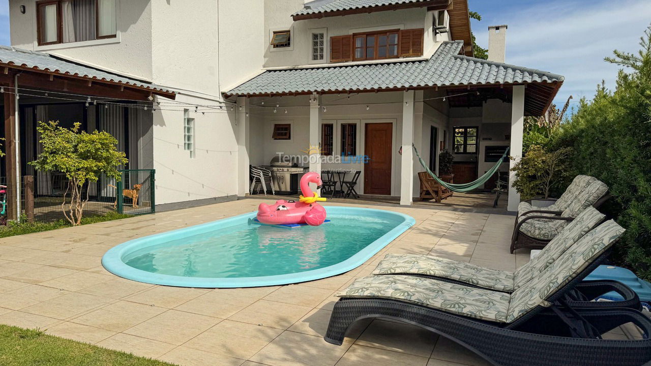 House for vacation rental in Florianópolis (Jurere Tradicional)