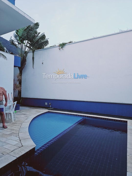 Casa para aluguel de temporada em Ubatuba (Lagoinha)