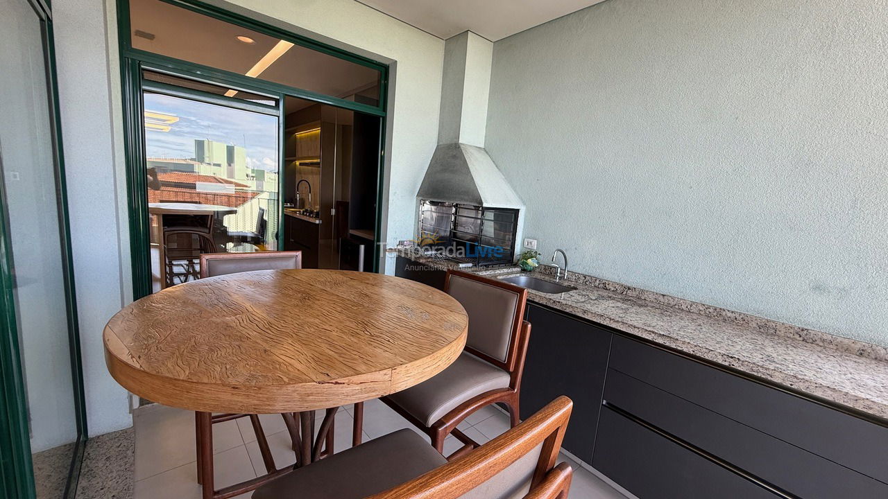 Apartamento para aluguel de temporada em Ubatuba (Praia Grande)
