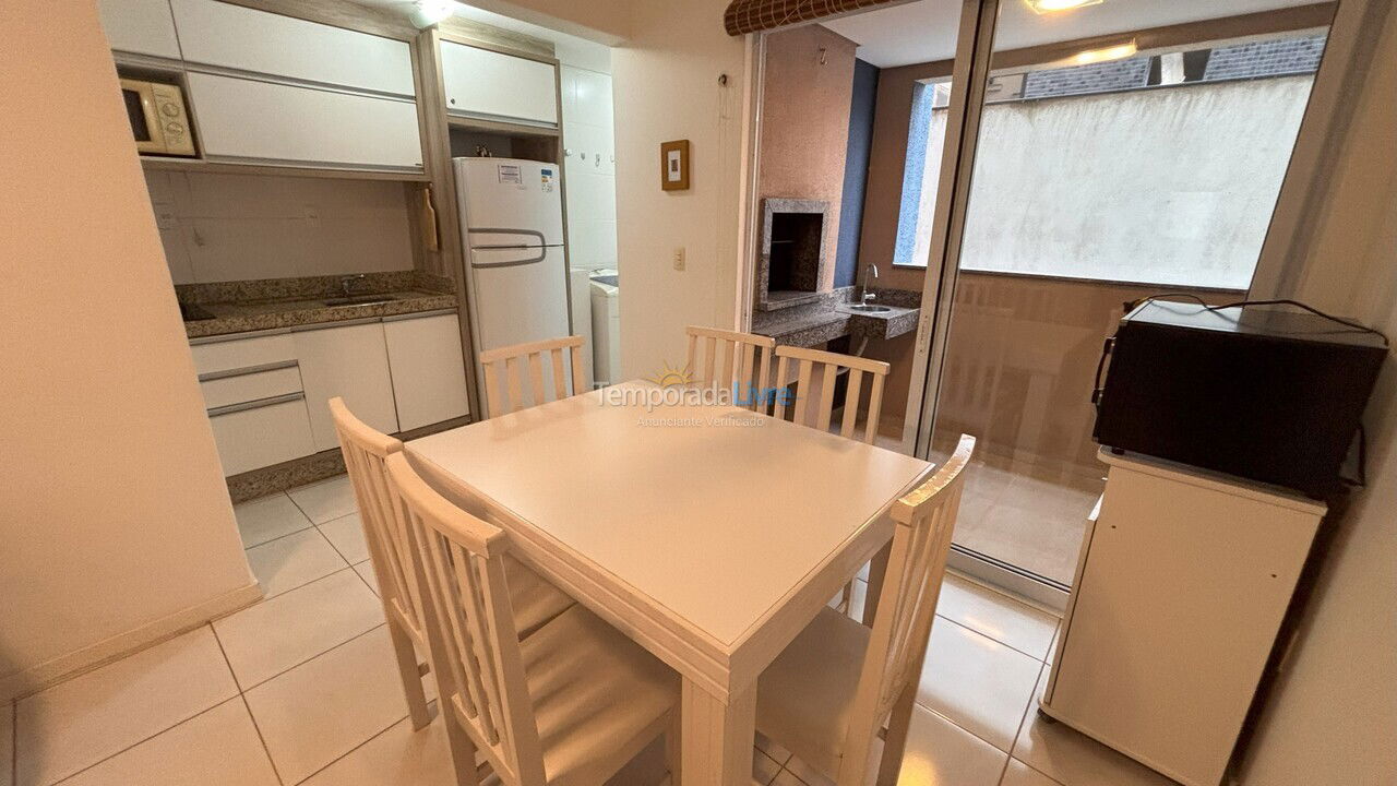 Apartamento para alquiler de vacaciones em Bombinhas (Praia de Bombas)