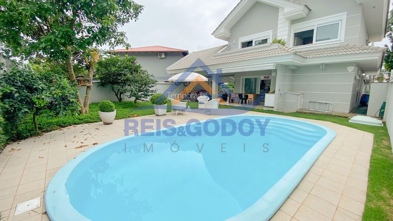 House for vacation rental in Florianopolis (Jurerê Internacional)