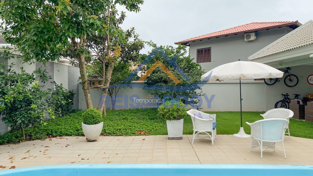House for vacation rental in Florianopolis (Jurerê Internacional)